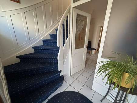 Eingangsbereich - Zweifamilienhaus in 31275 Lehrte mit 225m² kaufen