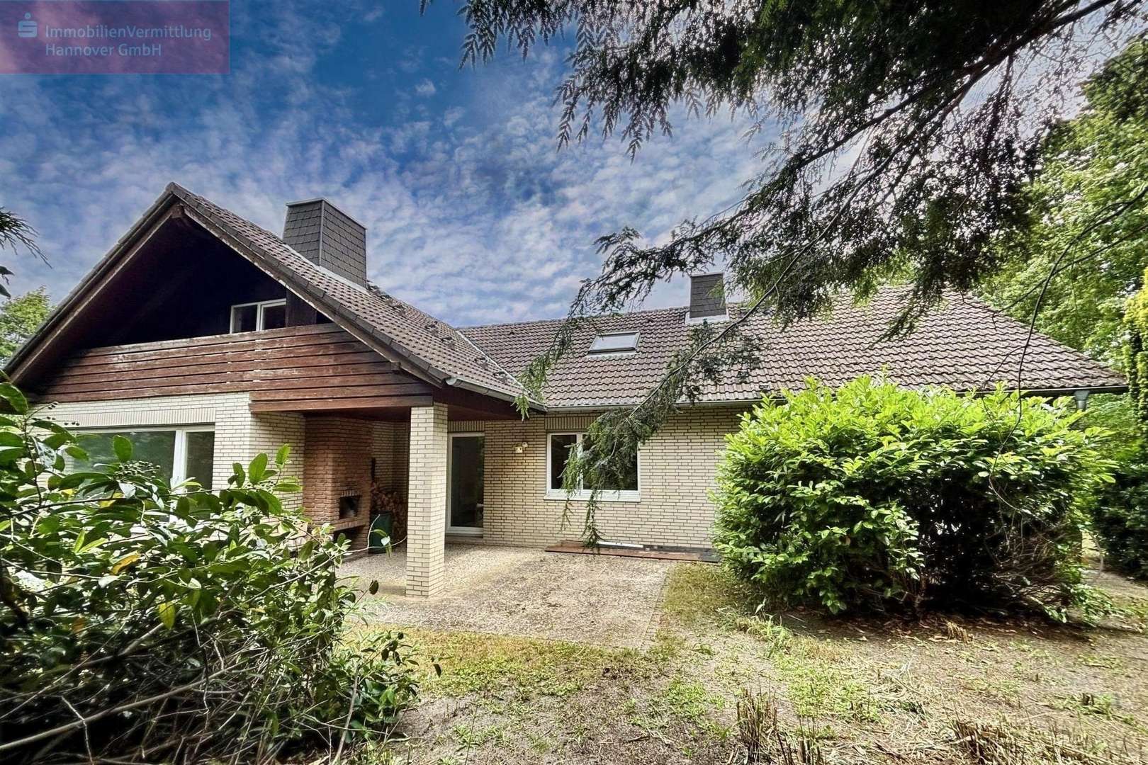 Gartenansicht - Einfamilienhaus in 30938 Burgwedel mit 202m² kaufen