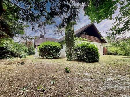 Großer Garten - Einfamilienhaus in 30938 Burgwedel mit 202m² kaufen