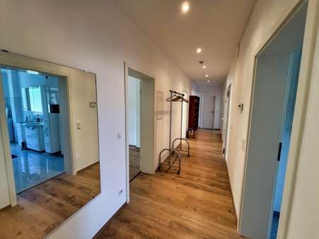 Flur Flur - Erdgeschosswohnung in 30171 Hannover mit 144m² kaufen