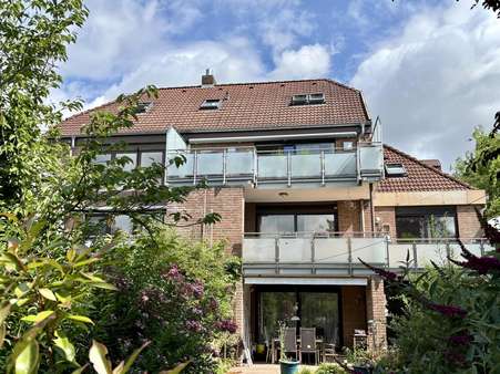 Rückansicht Gebäude Rückansicht Gebäude - Maisonette-Wohnung in 30966 Hemmingen mit 84m² kaufen