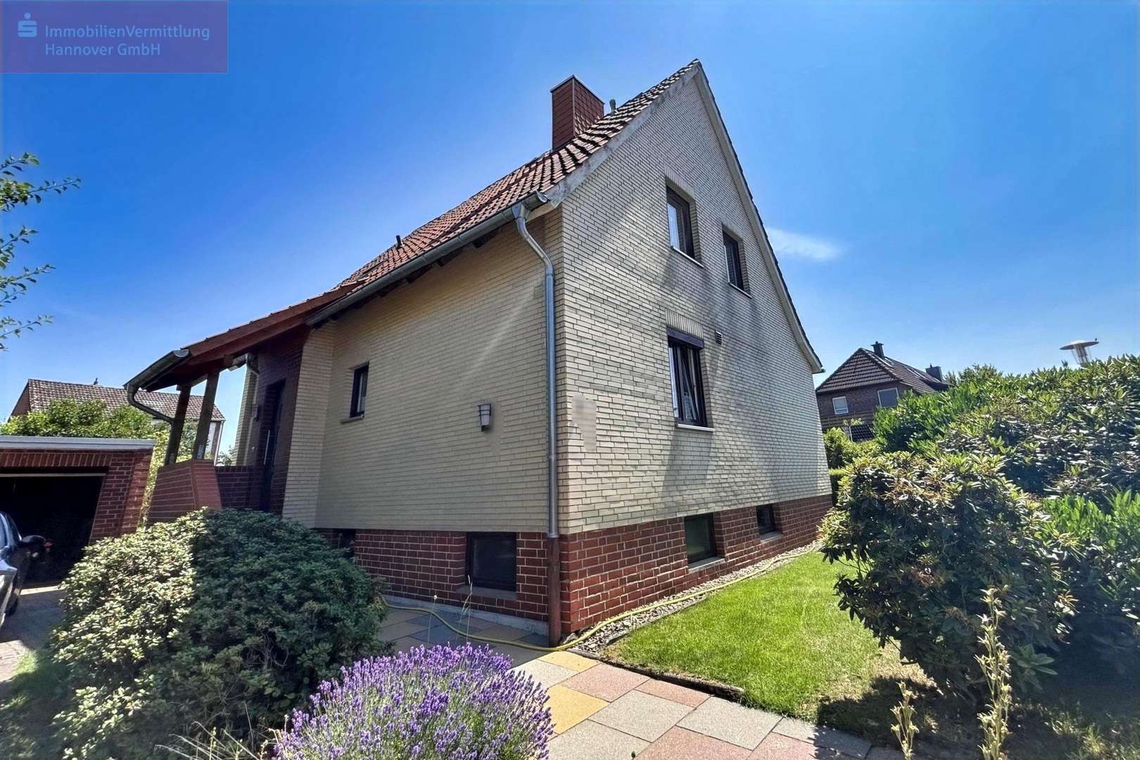 Vorderansicht - Einfamilienhaus in 31303 Burgdorf mit 107m² kaufen