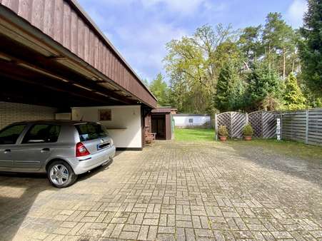 Carport im Innenhof - Doppelhaushälfte in 30900 Wedemark mit 98m² kaufen