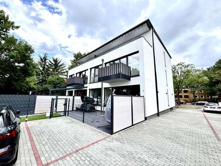 Hinteransicht Hinteransicht - Etagenwohnung in 30655 Hannover mit 82m² kaufen