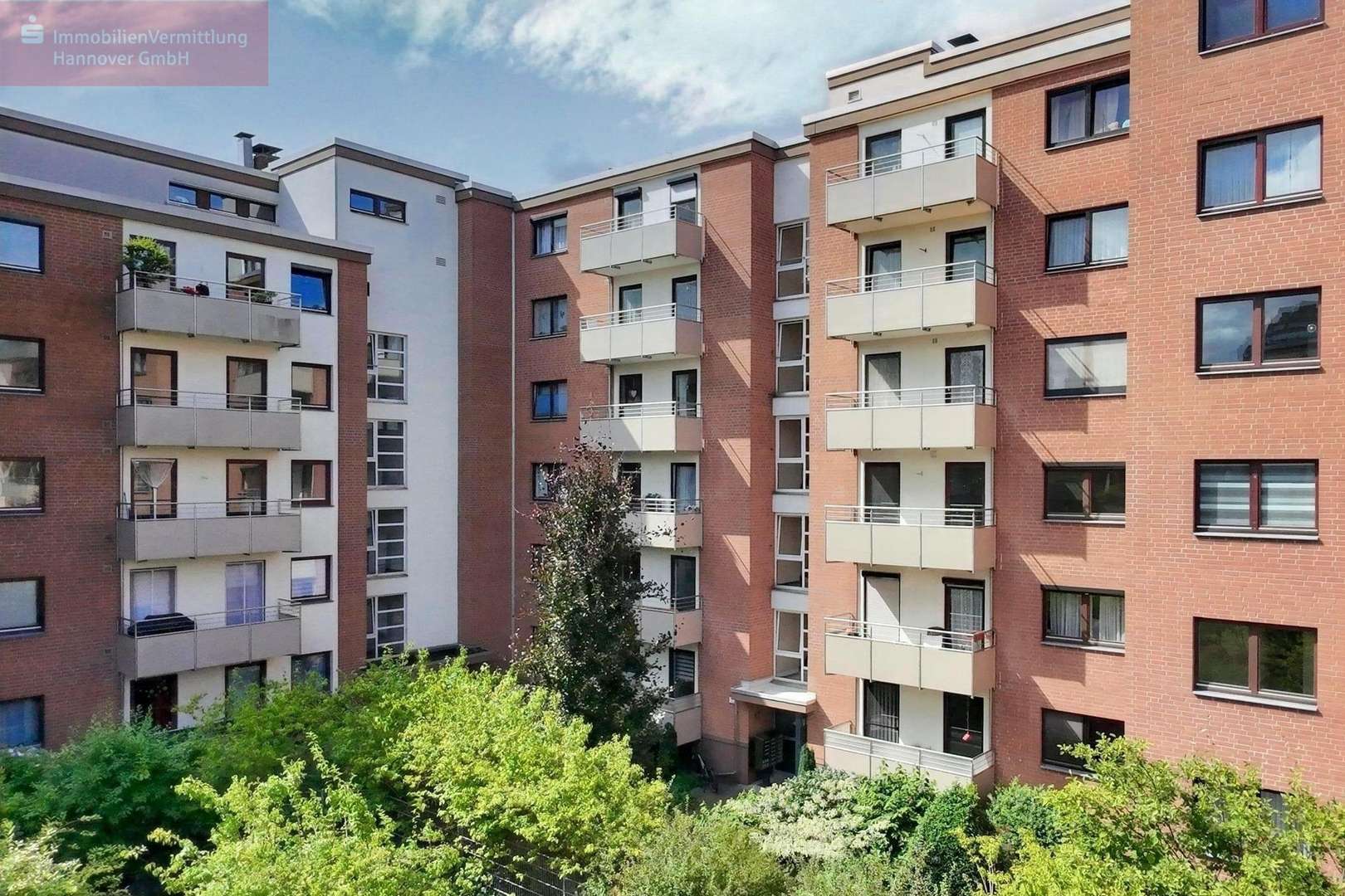 Vorderansicht Vorderansicht - Etagenwohnung in 30625 Hannover mit 88m² kaufen
