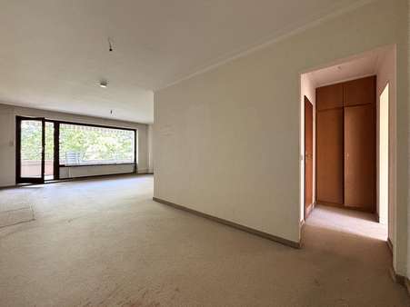 Wohn-/Essbereich Wohn-/Essbereich - Etagenwohnung in 30625 Hannover mit 88m² kaufen