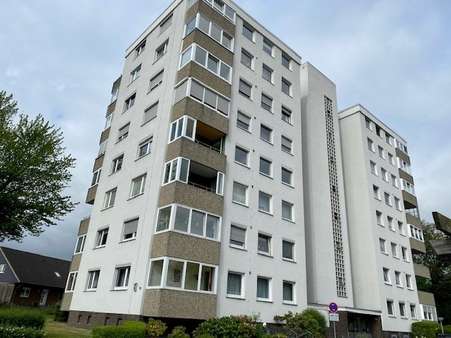 Außenansicht - Etagenwohnung in 30890 Barsinghausen mit 92m² günstig kaufen
