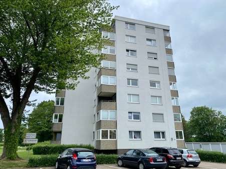 Außenansicht - Etagenwohnung in 30890 Barsinghausen mit 92m² günstig kaufen