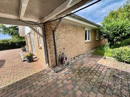Hausansicht Hausansicht - Bungalow in 30938 Burgwedel mit 135m² kaufen