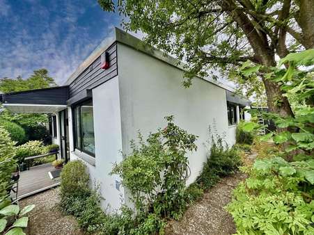 Hausansicht Hausansicht - Bungalow in 30916 Isernhagen mit 143m² kaufen