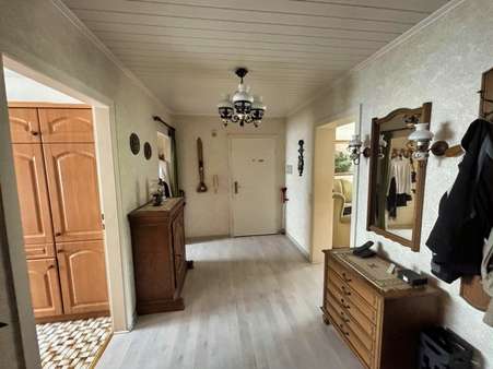 Eingangsbereich - Dachgeschosswohnung in 30926 Seelze mit 83m² kaufen