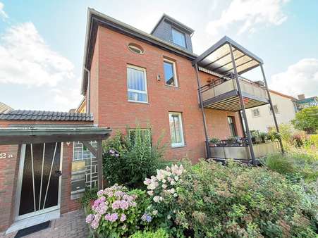 Blick auf das Haus - Mehrfamilienhaus in 30459 Hannover mit 174m² kaufen