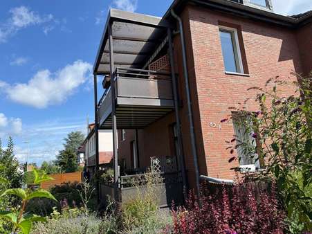 Blick auf die Balkone - Mehrfamilienhaus in 30459 Hannover mit 174m² kaufen