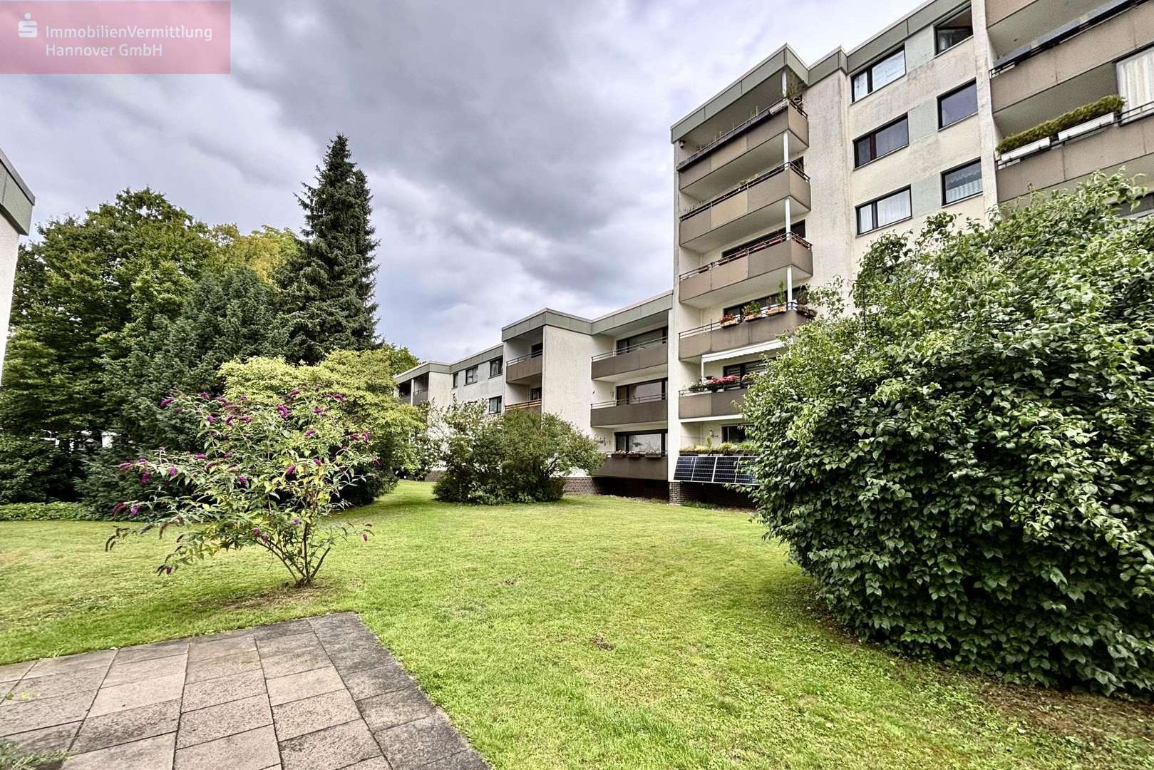 Hinteransicht - Etagenwohnung in 30519 Hannover mit 85m² kaufen