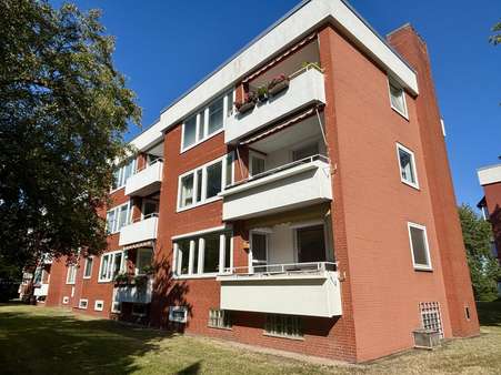 Rückansicht Gebäude - Etagenwohnung in 30966 Hemmingen mit 79m² kaufen