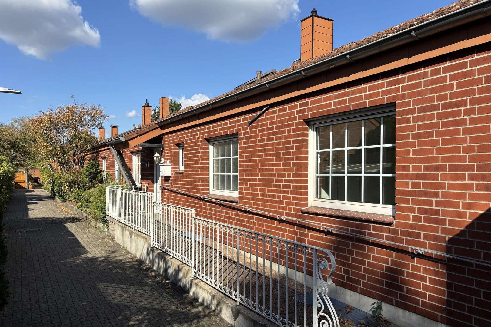 Vorderansicht Vorderansicht - Einfamilienhaus in 30625 Hannover mit 148m² kaufen