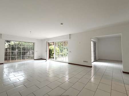 Wohn-/Essbereich Wohn-/Essbereich - Einfamilienhaus in 30625 Hannover mit 148m² kaufen