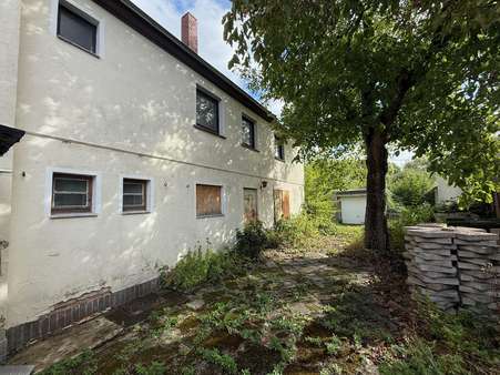 Anbau Stallgebäude Anbau Stallgebäude - Mehrfamilienhaus in 30419 Hannover mit 170m² kaufen