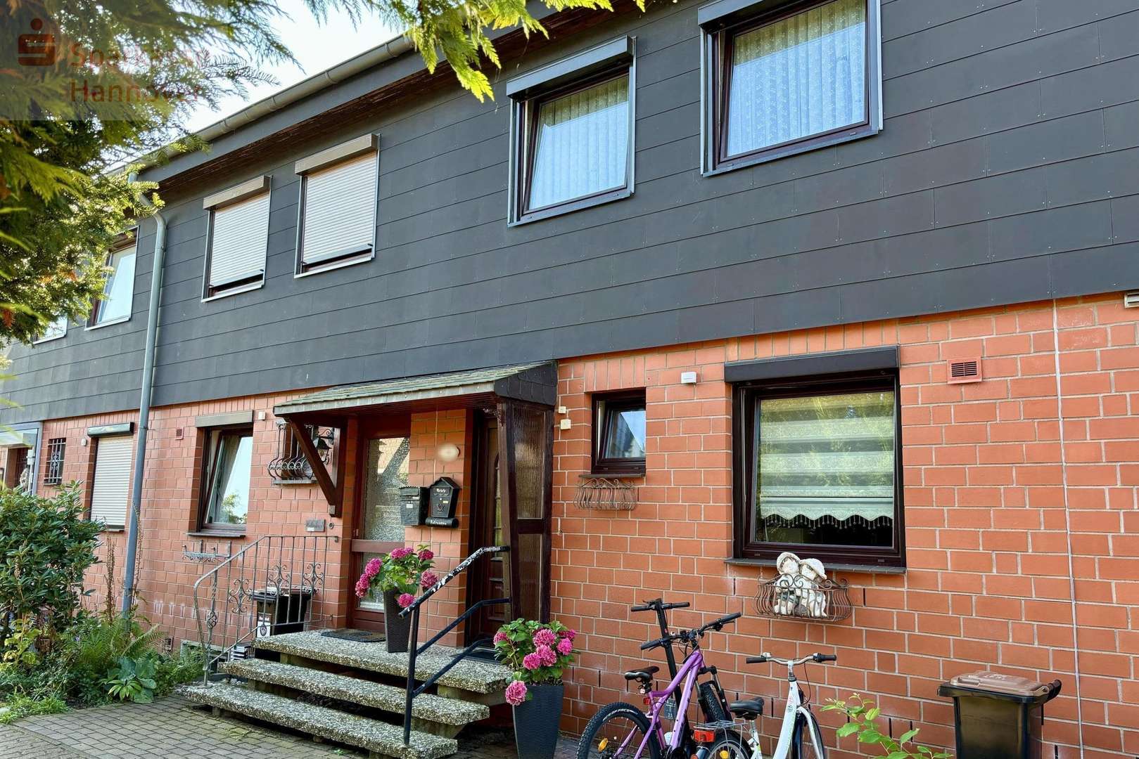Außenansicht  - Reihenmittelhaus in 30952 Ronnenberg mit 111m² kaufen