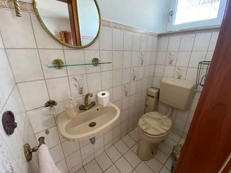 Gäste-WC - Reihenmittelhaus in 30823 Garbsen mit 90m² günstig kaufen