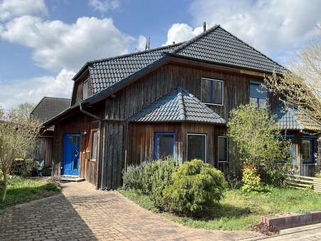 Eingangsbereich - Doppelhaushälfte in 31311 Uetze mit 120m² kaufen