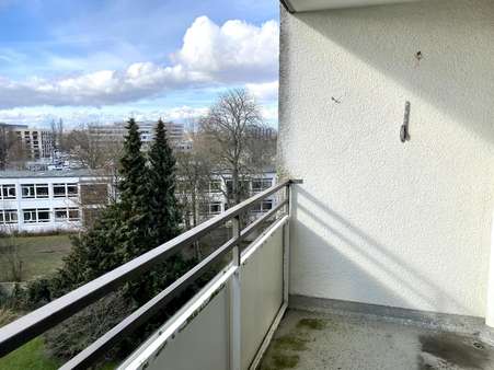 Balkon / Ausblick - Etagenwohnung in 30519 Hannover mit 47m² günstig kaufen