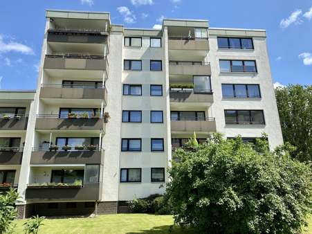Gebäuderückseite - Etagenwohnung in 30519 Hannover mit 47m² günstig kaufen