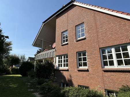 Seitenansicht - Einfamilienhaus in 30989 Gehrden mit 274m² kaufen