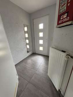 Eingangsbereich Eingangsbereich - Reihenmittelhaus in 31275 Lehrte mit 133m² kaufen