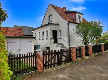 Hauseingang - Einfamilienhaus in 31535 Neustadt mit 85m² günstig kaufen