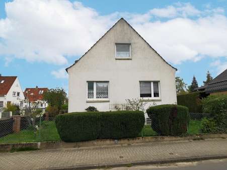 Seitenansicht - Einfamilienhaus in 31535 Neustadt mit 85m² günstig kaufen
