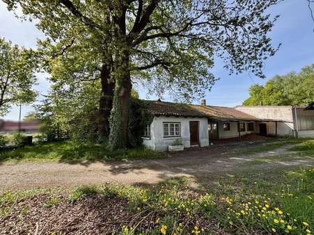 Bestandsgebäude - Grundstück in 30900 Wedemark mit 2997m² kaufen