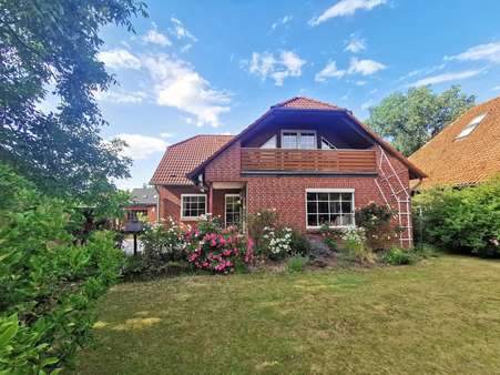Gartenseite / Loggia - Einfamilienhaus in 31535 Neustadt mit 192m² kaufen