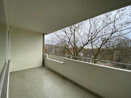Balkon - Etagenwohnung in 30627 Hannover mit 50m² günstig kaufen
