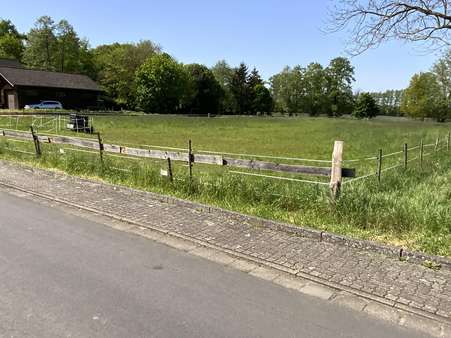 Verkaufsangebot: ca. 3.036 m² von rechts - Grundstück in 31311 Uetze mit 3036m² kaufen