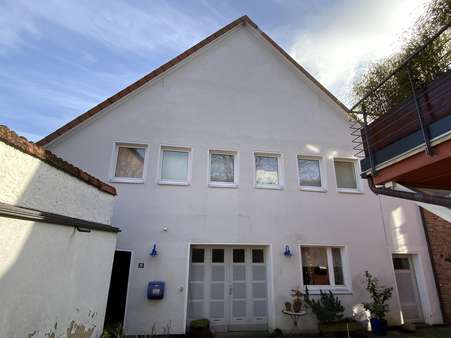 Südseite - Dachgeschosswohnung in 31303 Burgdorf mit 178m² kaufen