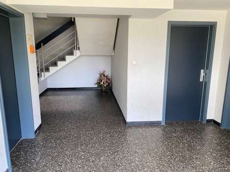 Treppenhaus - Etagenwohnung in 30823 Garbsen mit 73m² kaufen