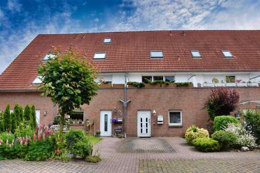 Frontansicht - Reihenmittelhaus in 30926 Seelze mit 129m² kaufen