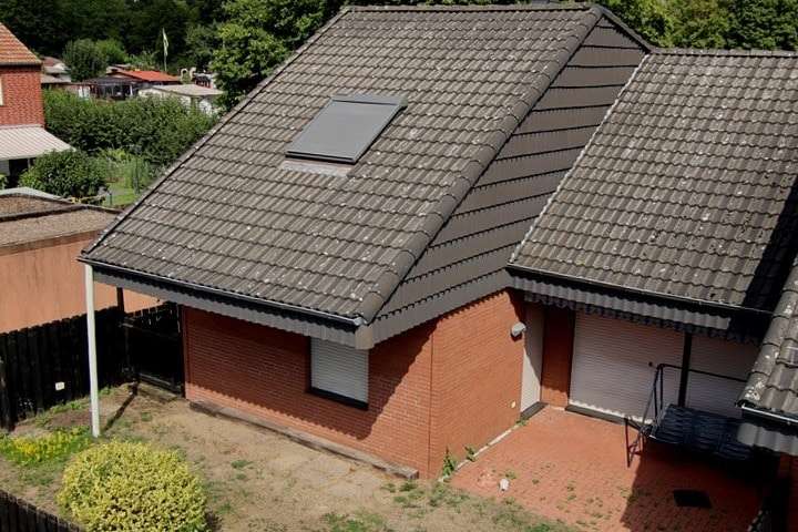 Außenansicht - Doppelhaushälfte in 30952 Ronnenberg mit 150m² kaufen