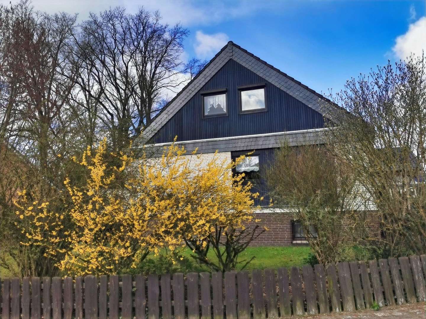 Seitenansicht - Einfamilienhaus in 31535 Neustadt mit 146m² günstig kaufen