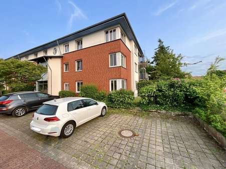 Frontansicht Frontansicht - Erdgeschosswohnung in 30900 Wedemark mit 76m² kaufen