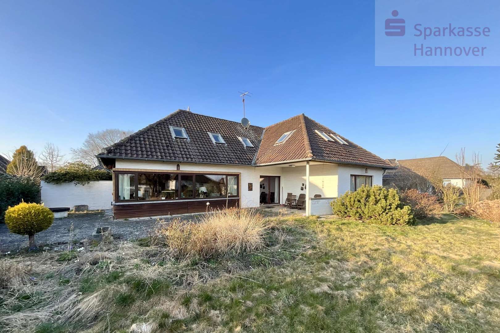 Blick aus dem Garten - Einfamilienhaus in 30900 Wedemark mit 231m² kaufen