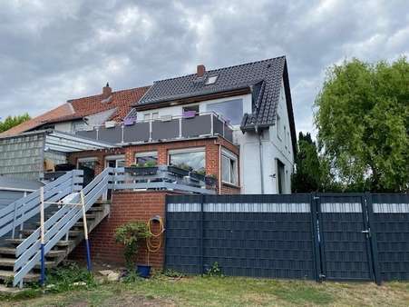 Ansicht aus dem Garten - Doppelhaushälfte in 30851 Langenhagen mit 175m² kaufen