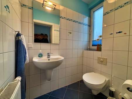 Gäste - WC - Doppelhaushälfte in 30539 Hannover, Bemerode mit 143m² kaufen
