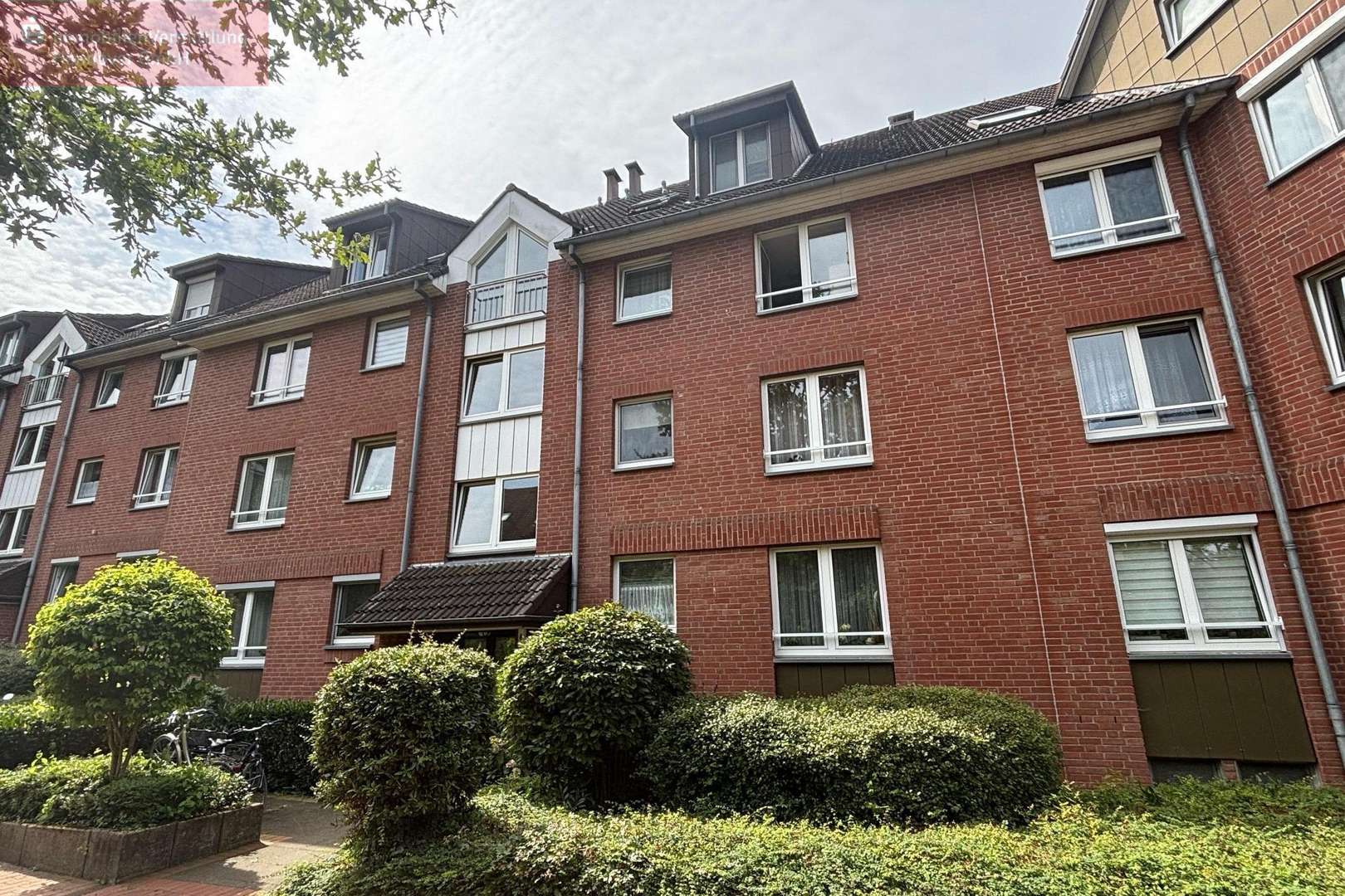 Vorderansicht Vorderansicht - Etagenwohnung in 30457 Hannover mit 82m² kaufen
