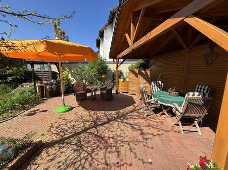 Terrasse überdacht (hinter Carport) - Doppelhaushälfte in 30952 Ronnenberg mit 178m² kaufen