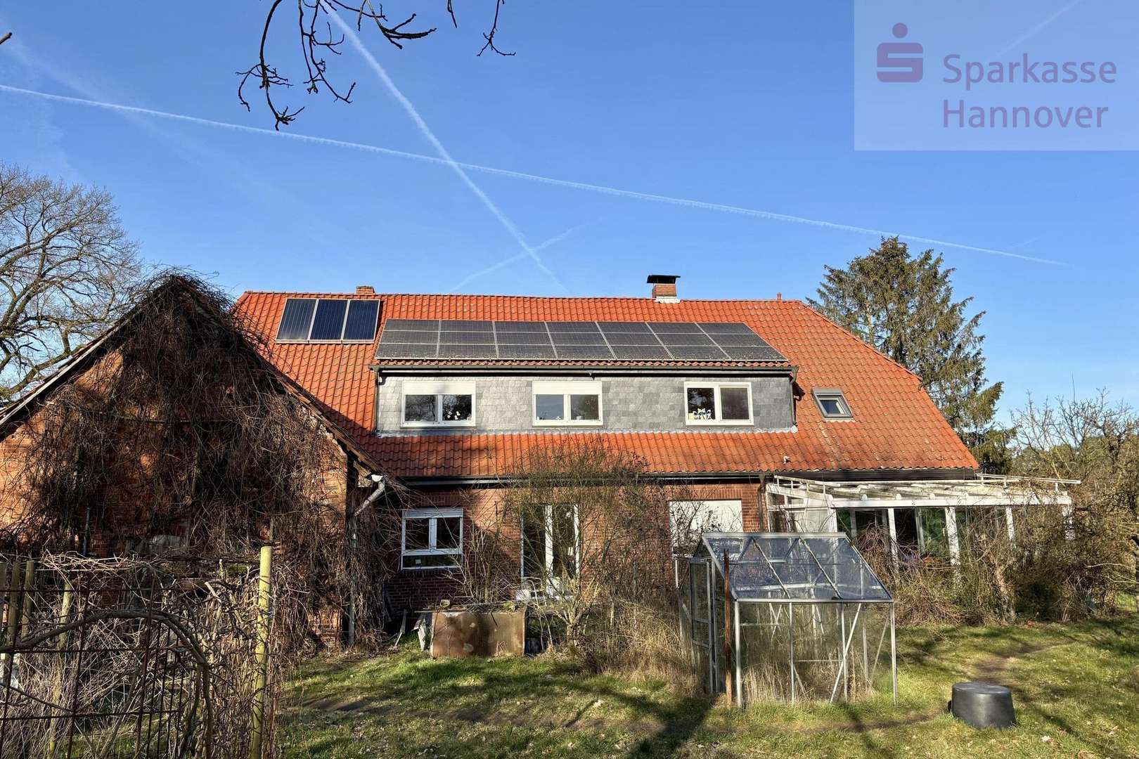 Hausansicht - Mehrfamilienhaus in 30900 Wedemark mit 292m² kaufen