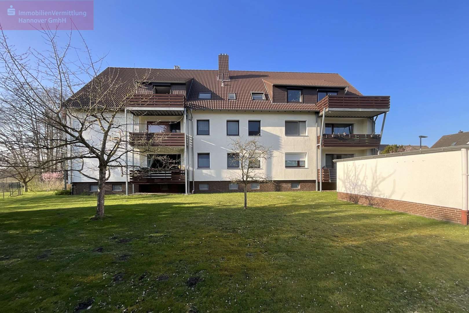 Gebäuderückseite Gebäuderückseite - Mehrfamilienhaus in 30855 Langenhagen mit 721m² kaufen