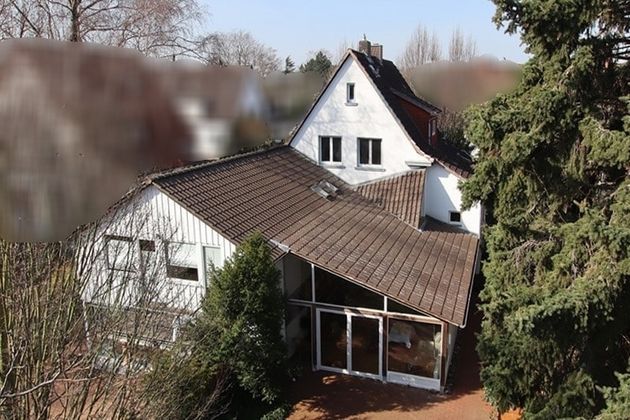 Zweifamilienhaus in 30559 Hannover mit 338m² günstig kaufen