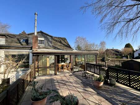 Terrasse - Doppelhaushälfte in 30916 Isernhagen mit 240m² kaufen